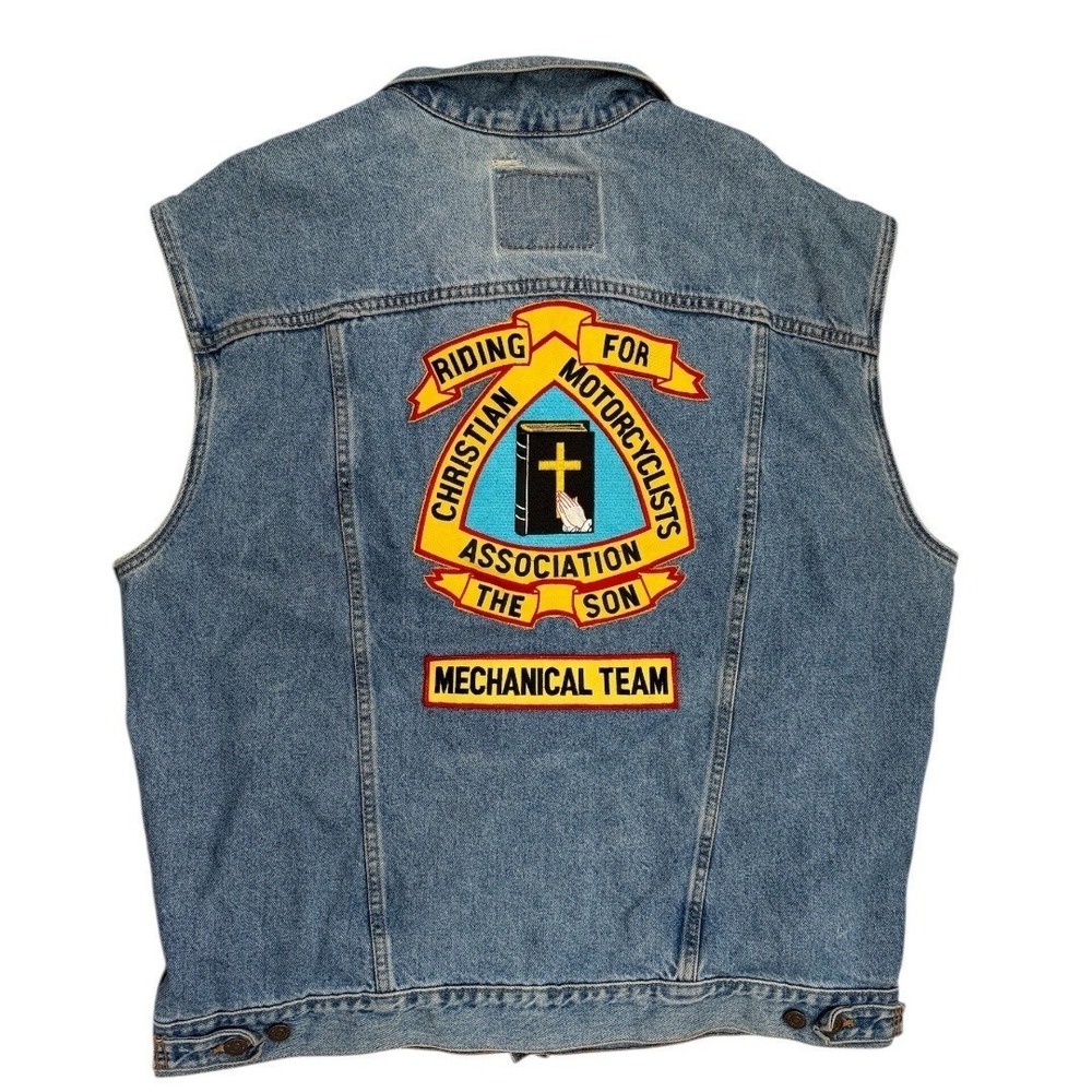 Vintage Levis Denim Vest XL Riding For Christian Motorcycles Patches Harley Pins - Picture 3 of 16